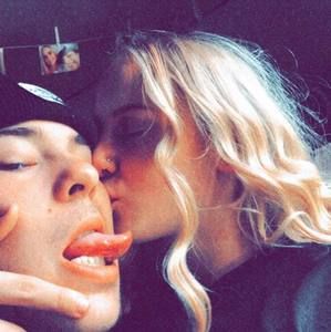 Meet your Posher, Treashure